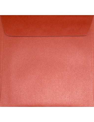 Enveloppe métallisée perlée rouge carrée (17x17cm) bande adhésive Sirio Pearl Red Fever 125g